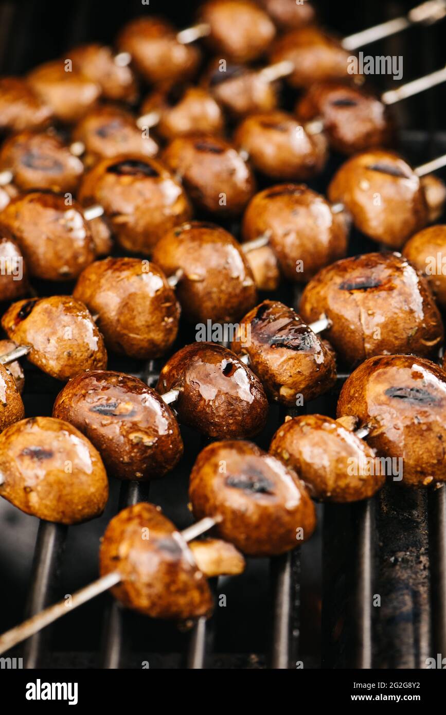 Cremini mushroom hires stock photography and images Alamy