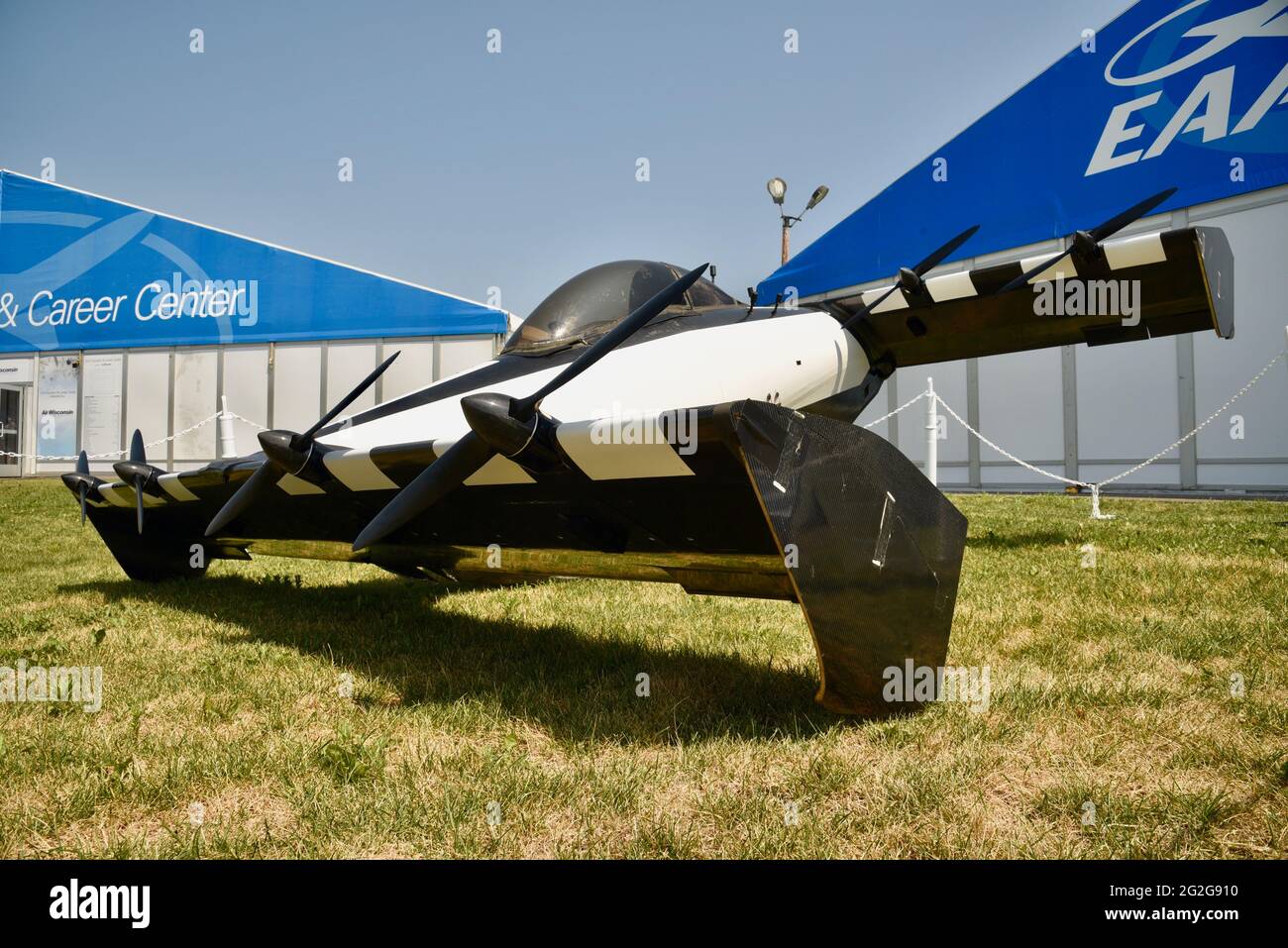 Opener BlackFly 2 electric, vertical takeoff and landing (VTOL) single