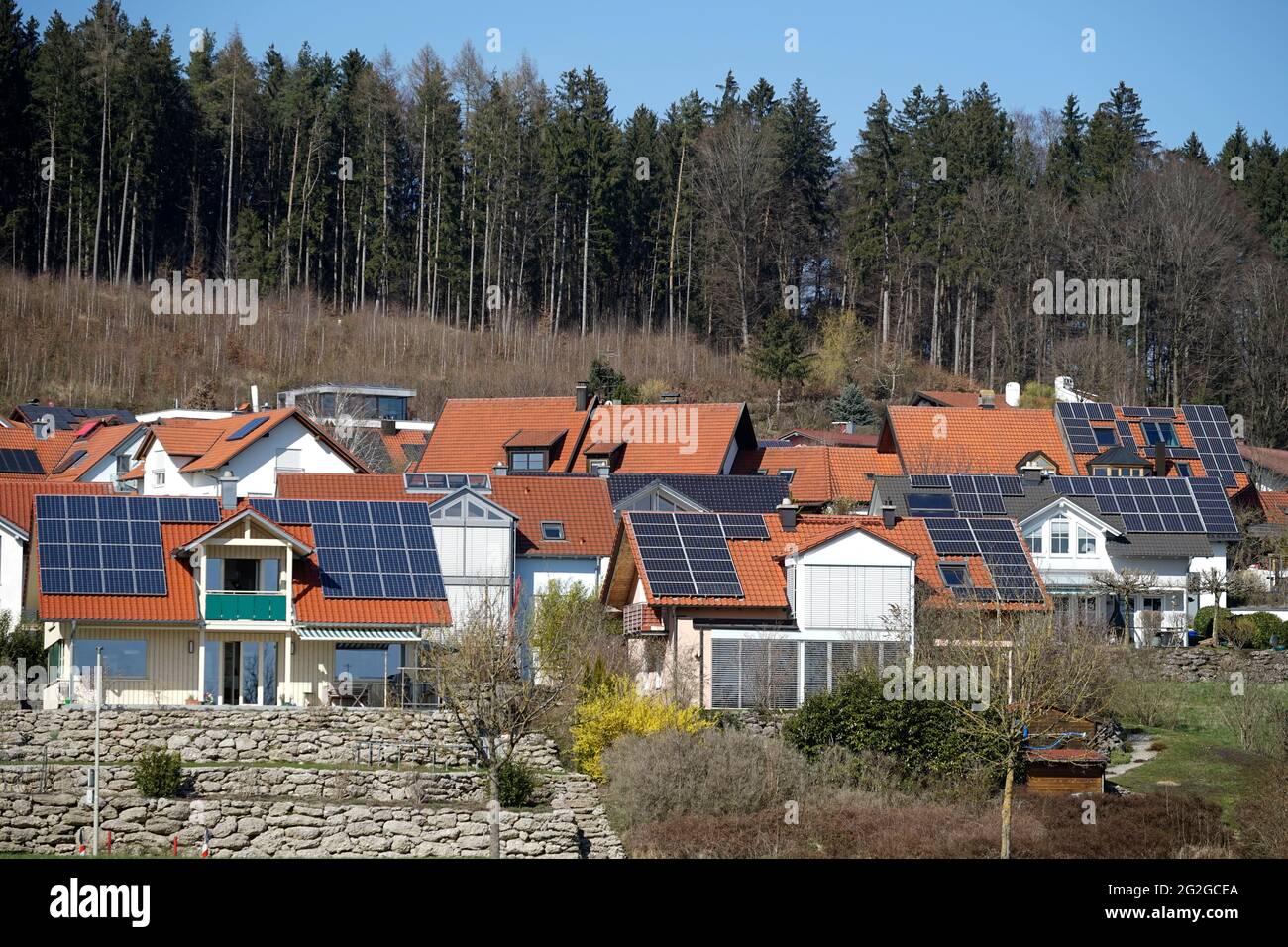 Germany, Bavaria, Upper Bavaria, Burghausen, single-family houses, roofs with photovoltaic systems Stock Photo