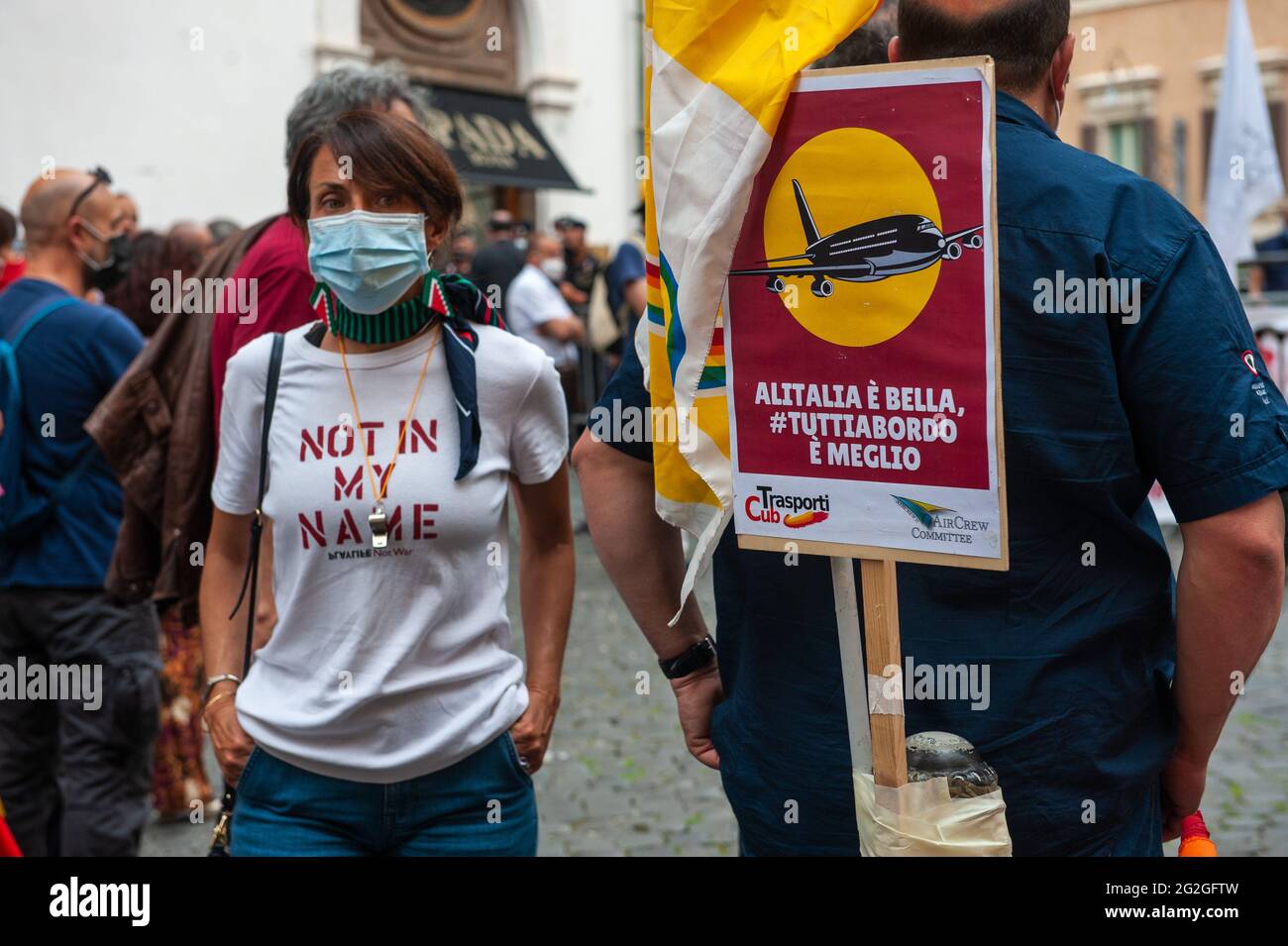Rome, Italy 10/06/2021: lavoratori Alitalia protestano in piazza Montecitorio. © Andrea Sabbadini Stock Photo