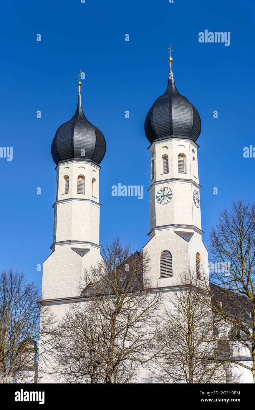 Germany, Bavaria, Upper Bavaria, Rosenheim district, Markt Bruckmühl, district Weihenlinden, pilgrimage church to the Holy Trinity Stock Photo