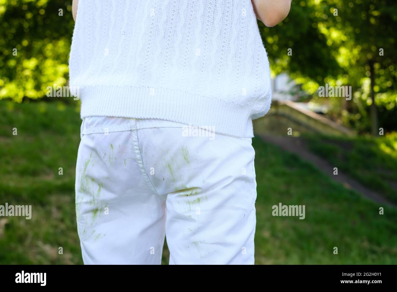 Washing grass stain hires stock photography and images Alamy