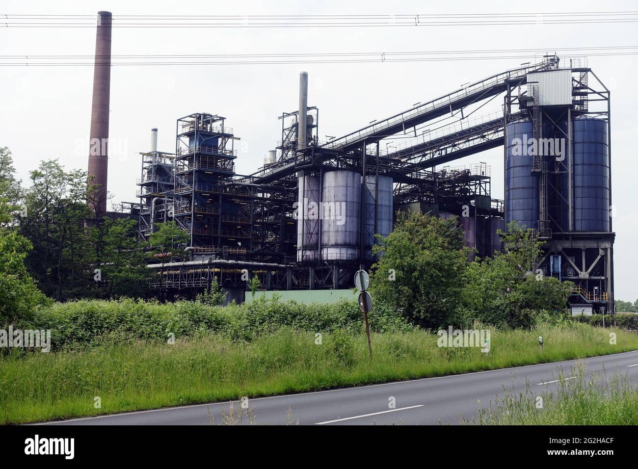 Industrieanlage zur Herstellung von Carbon, Hürth-Kalscheuren, Nordrhein-Westfalen, Deutschland Stock Photo
