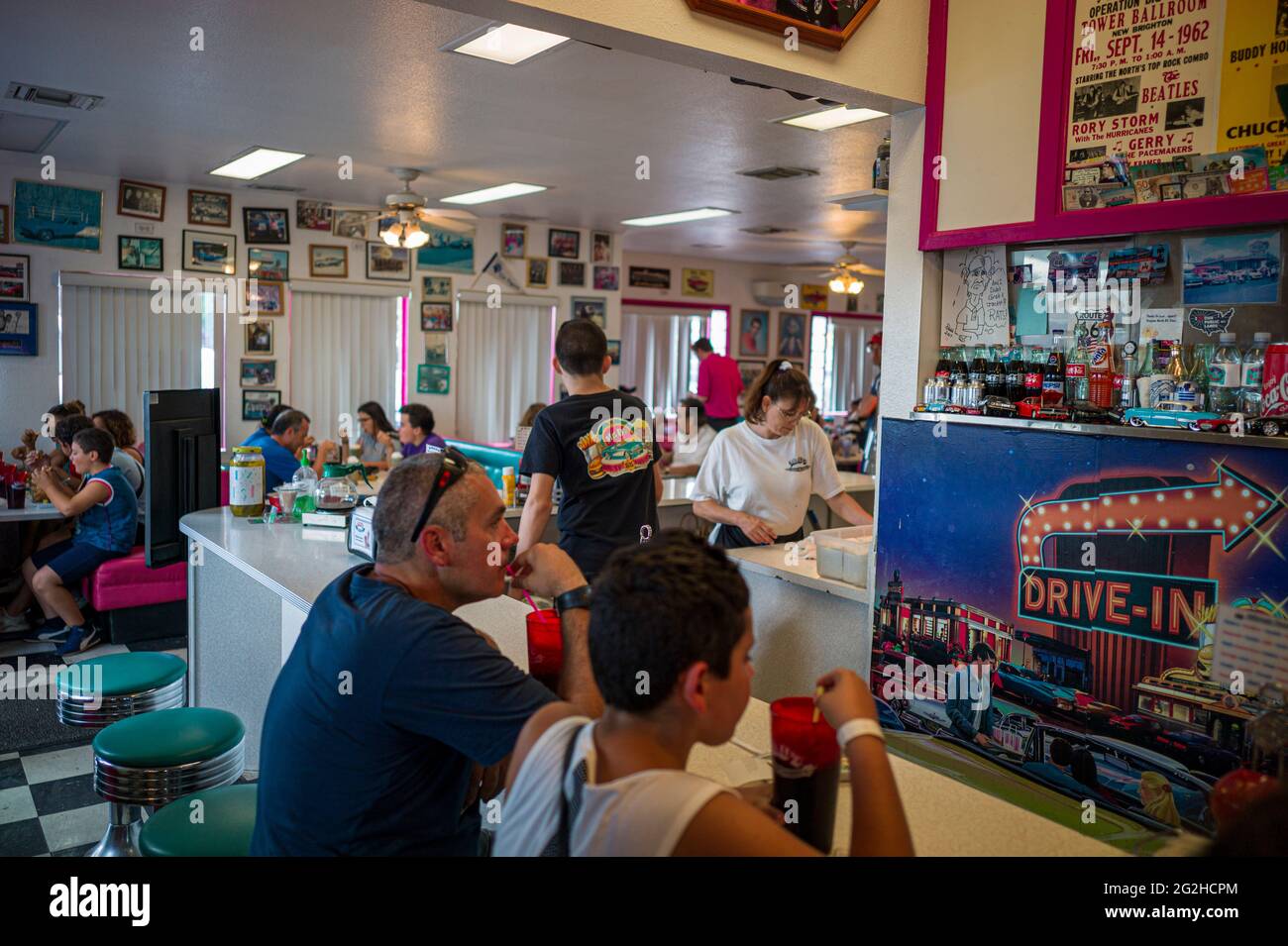 Mr. D'z famous roadside diner on historic Route 66 highway Kingman Arizona, USA Stock Photo