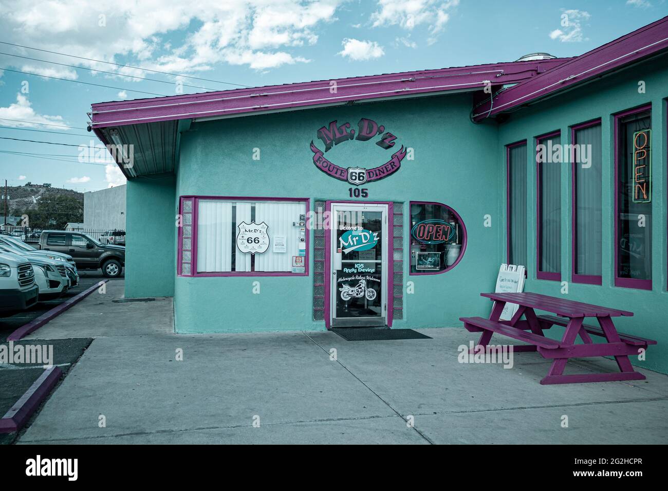 Mr. D'z famous roadside diner on historic Route 66 highway Kingman Arizona, USA Stock Photo