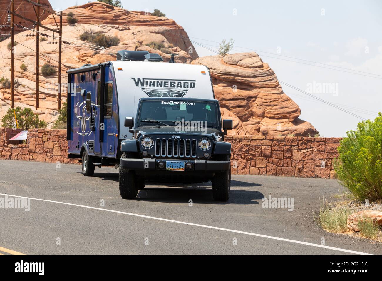 Parking Jeep and Caravan at Scenic Spot near the Escalante River at Escalante, Utah, USA Stock Photo