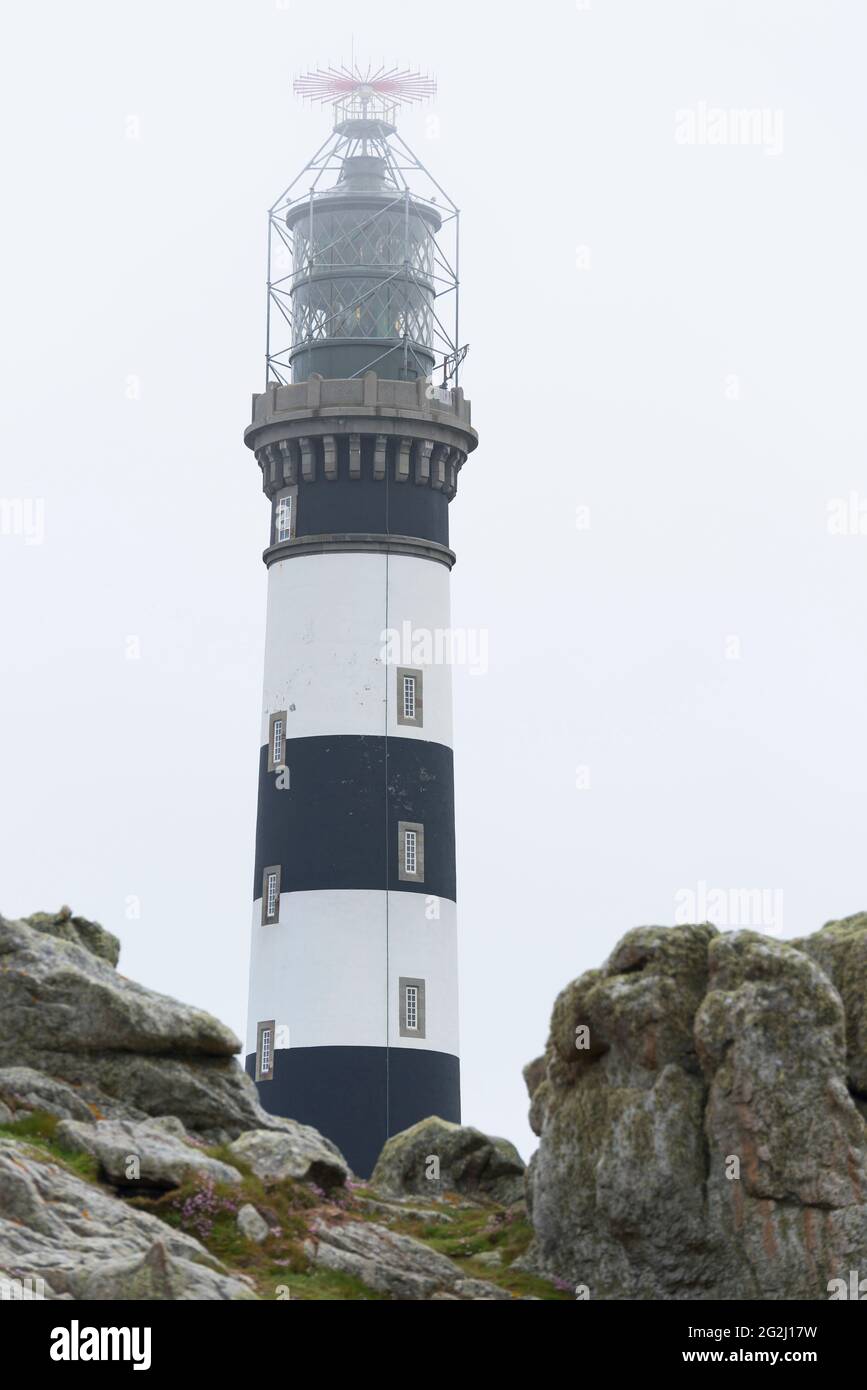 Créac'h lighthouse, Île d´Ouessant, foggy mood, France, Brittany, Finistère department Stock Photo