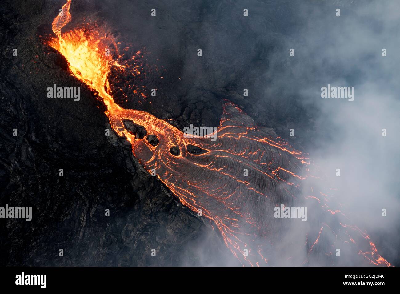 March 2021 eruption of Fagradalsfjall volcano, Iceland Stock Photo - Alamy