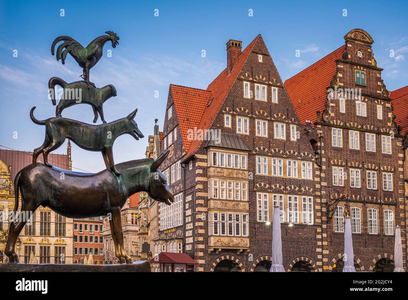 Famous statue of the Town Musicians in the old town of Bremen, Germany Stock Photo