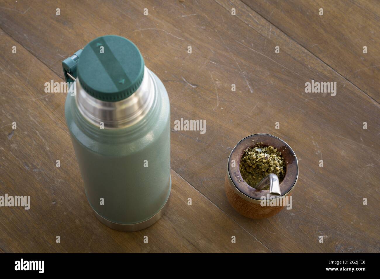 Mate thermos hi-res stock photography and images - Alamy