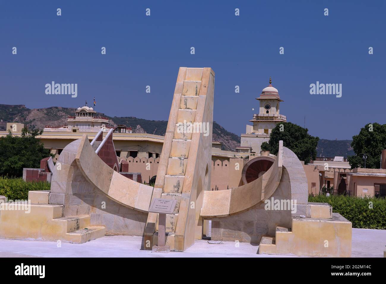 12 zodiac signs hires stock photography and images Alamy
