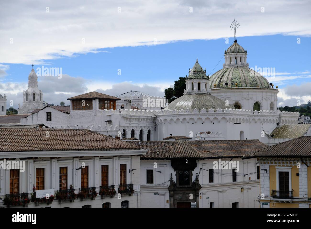 Ecuador Quito - Plaza San Francisco colonial buildings rooftop view Stock Photo