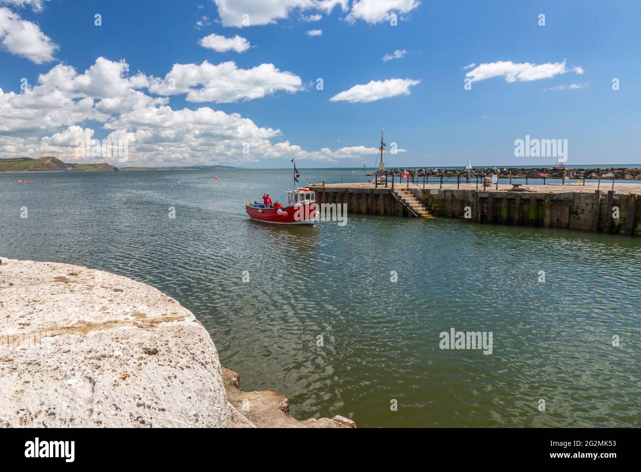 Harbour lyme regis uk fishing boat hi-res stock photography and images ...