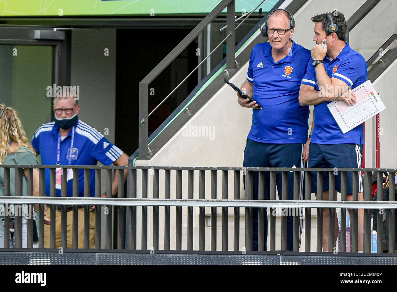 Danny Kerry AMSTELVEEN, NETHERLANDS - JUNE 12: Head Coach Danny Kerry of England ...