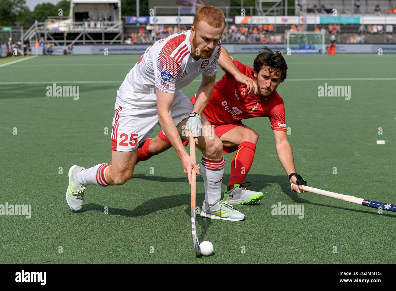 AMSTELVEEN, NETHERLANDS - JUNE 12: Jack Waller of England, Arthur van ...