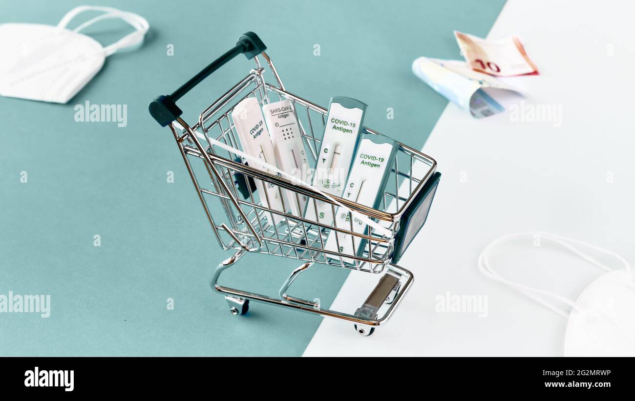 Cost of shnelltest, rapid corona test in German language. Shopping cart