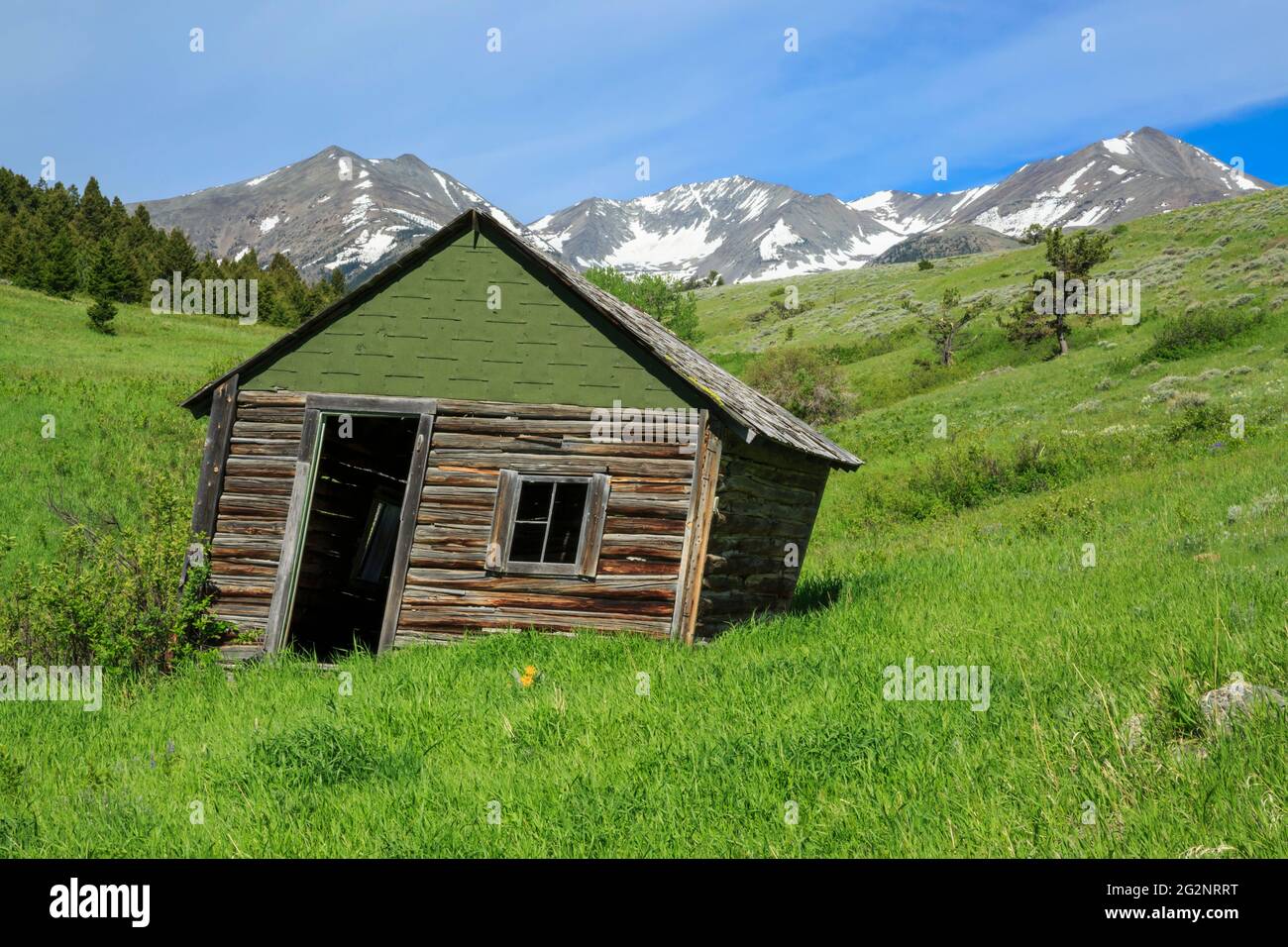 old cabin in the foothills of the crazy mountains near big timber, montana Stock Photo
