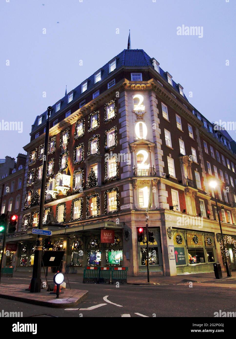 Bayswater station 2021 hires stock photography and images Alamy