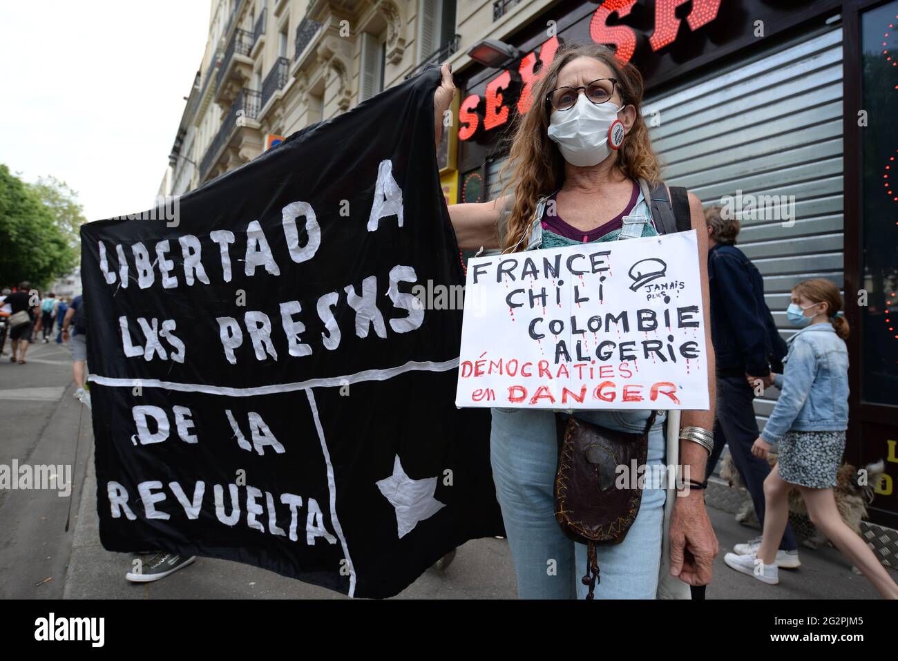 Paris, near 10,000 people marched from Place de Clichy to place of Republique, against the extreme right and its ideas Stock Photo