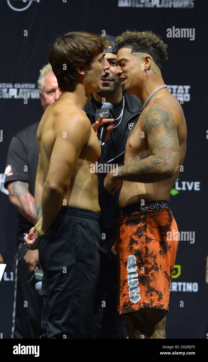 Hollywood Florida Usa 11th June 21 Tiktok Personality Bryce Hall L And Youtube Personality Austin Mcbroom R Face Off As Fousey C Hosts Livexlive S Social Gloves Battle Of The Platforms Pre Fight Weigh In