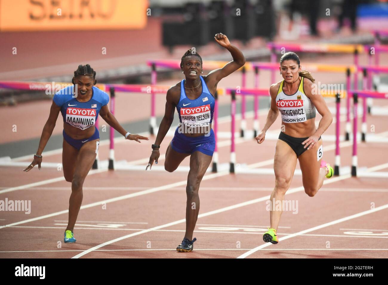 Dawn Harper-Nelson (USA, Silver), Pamela Dutkiewicz (GER, Bronze). 100