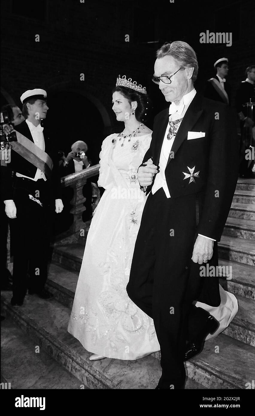 STOCKHOM  SWEDEN   10 December 1985  H.M.the king Carl Gustaf and Queem Sylvia of Sweden and prince Bertil and  princess lilian of Halland  and all de Stock Photo