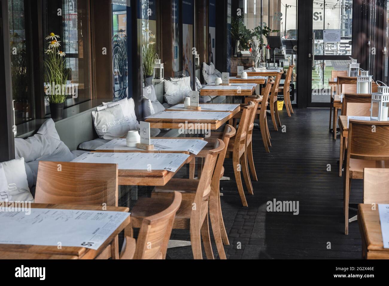 Closed restaurant due to coronavirus pandemic in Warsaw city, Poland Stock Photo