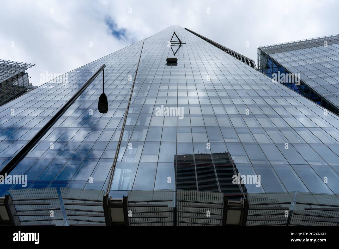London. The frontage of The Shard. Britain's tallest commercial skyscraper offering luxury offices, hotel, restaurants, bars and fantastic views. Stock Photo