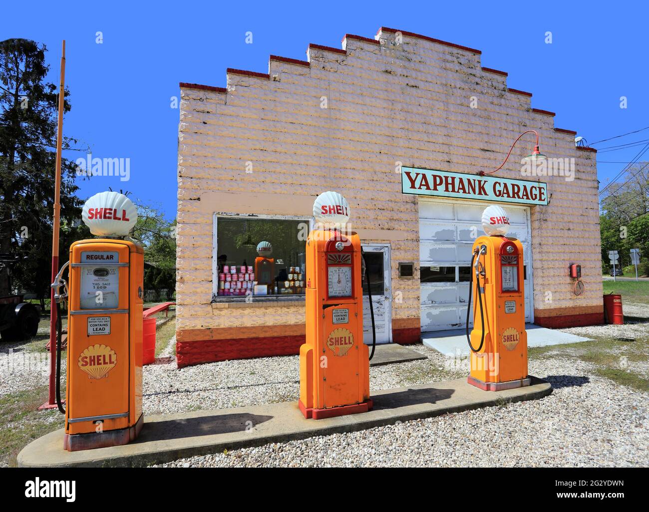 Old gas station hires stock photography and images Alamy