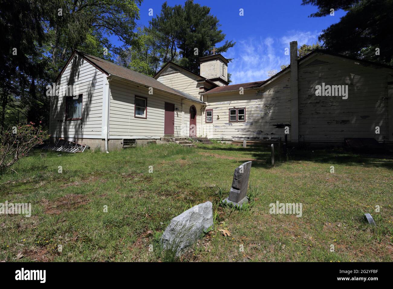 Church graveyard Yaphank Long Island New York Stock Photo Alamy