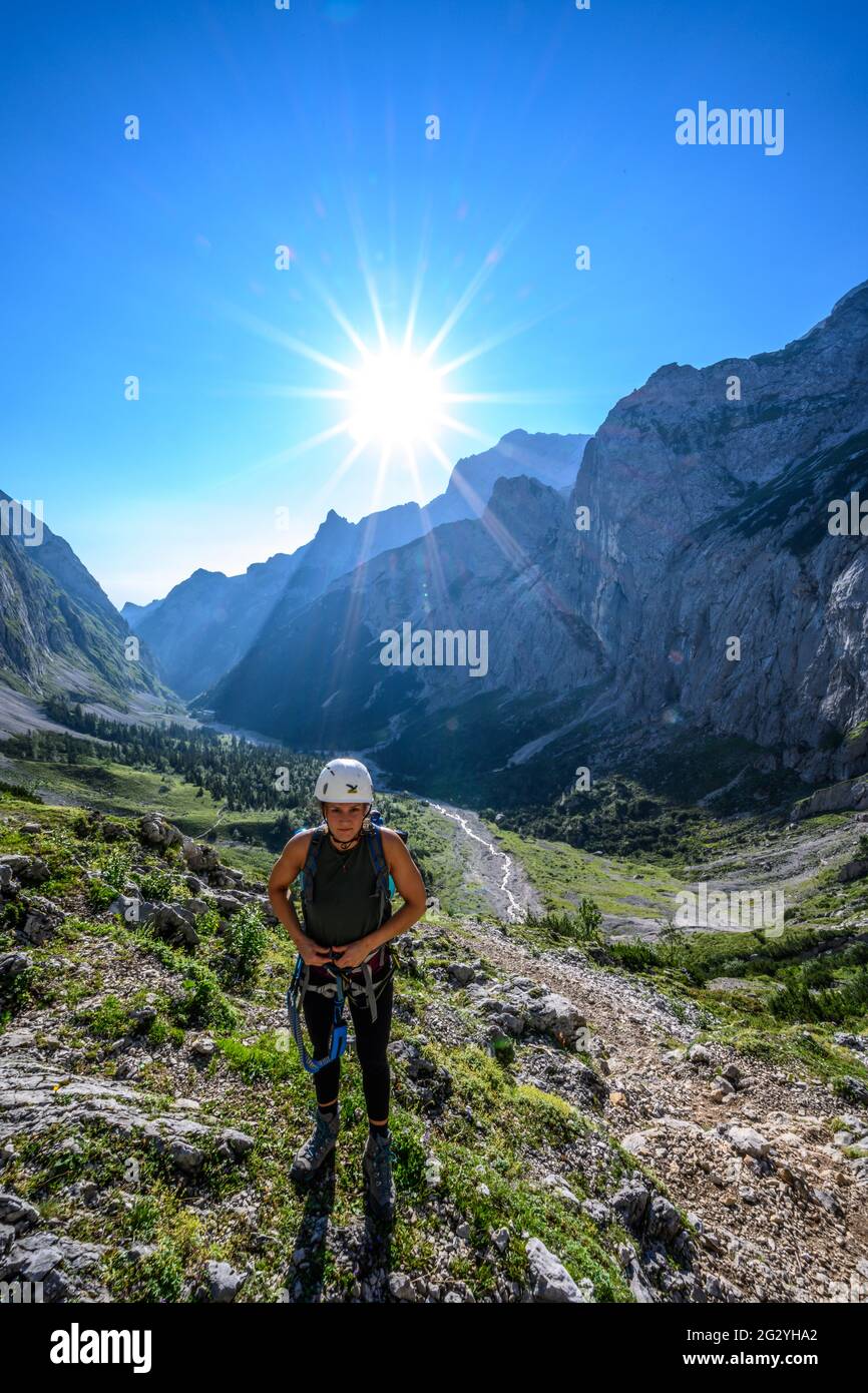 Aufstieg zur Zugspitze über das Höllental Stock Photo