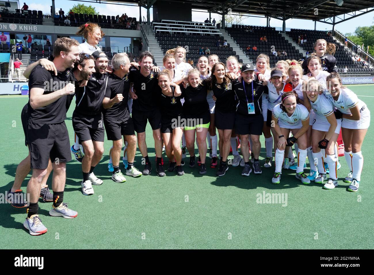 AMSTELVEEN, NETHERLANDS JUNE 13 Staff and players of the Belgian