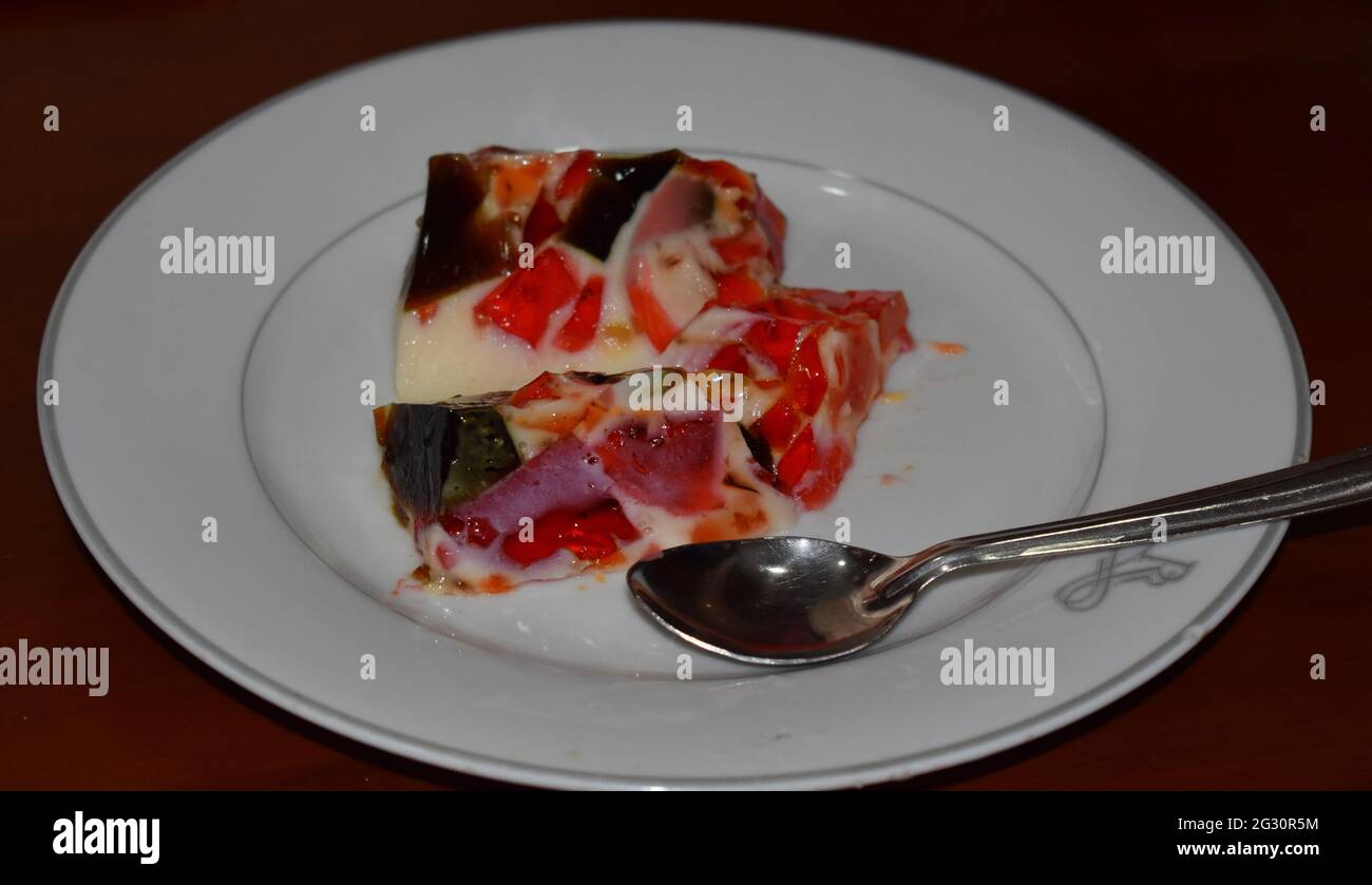 Broken Glass Jelly pudding is a beautiful and impressive looking