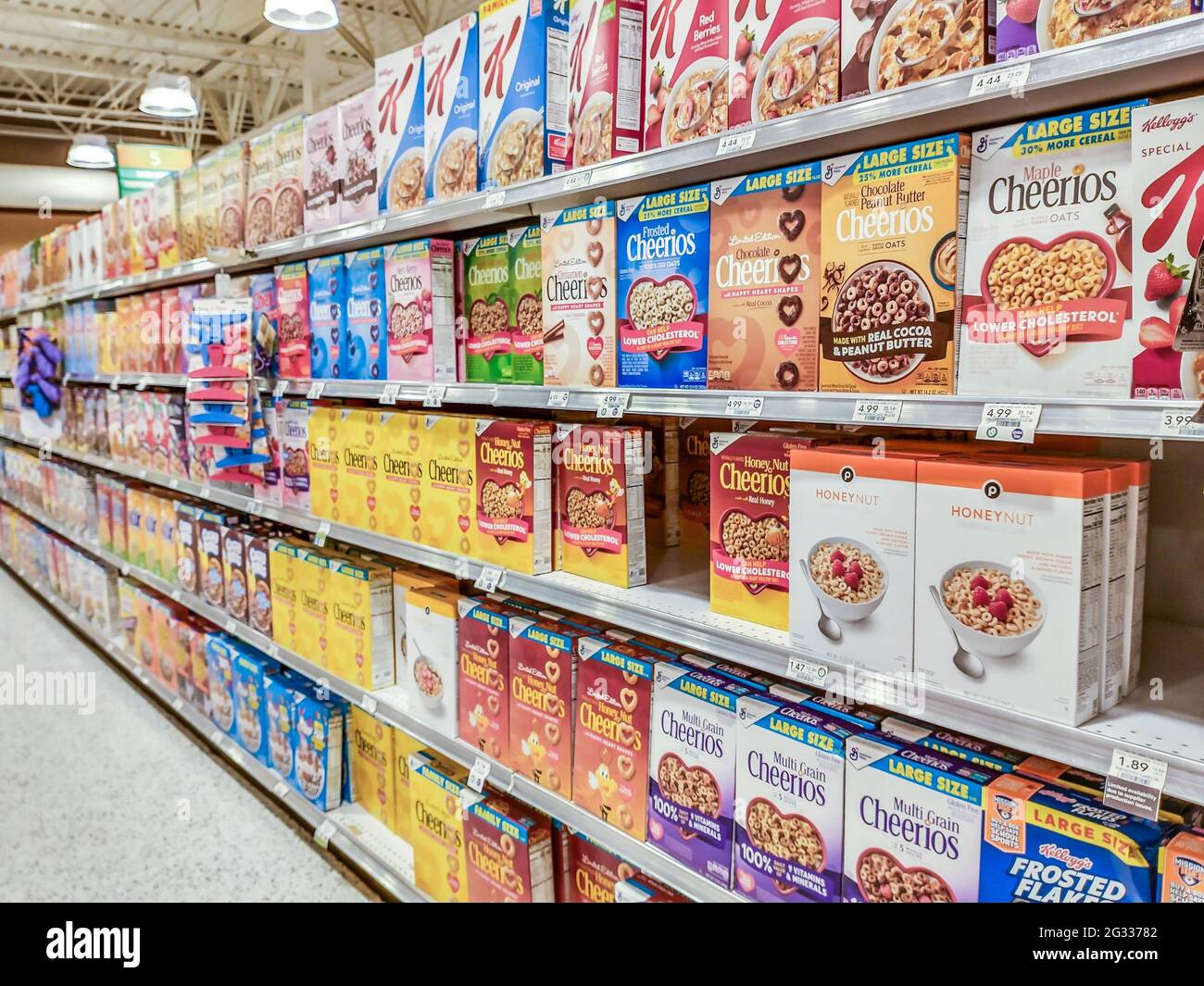 Supermarket breakfast cereals hires stock photography and images Alamy