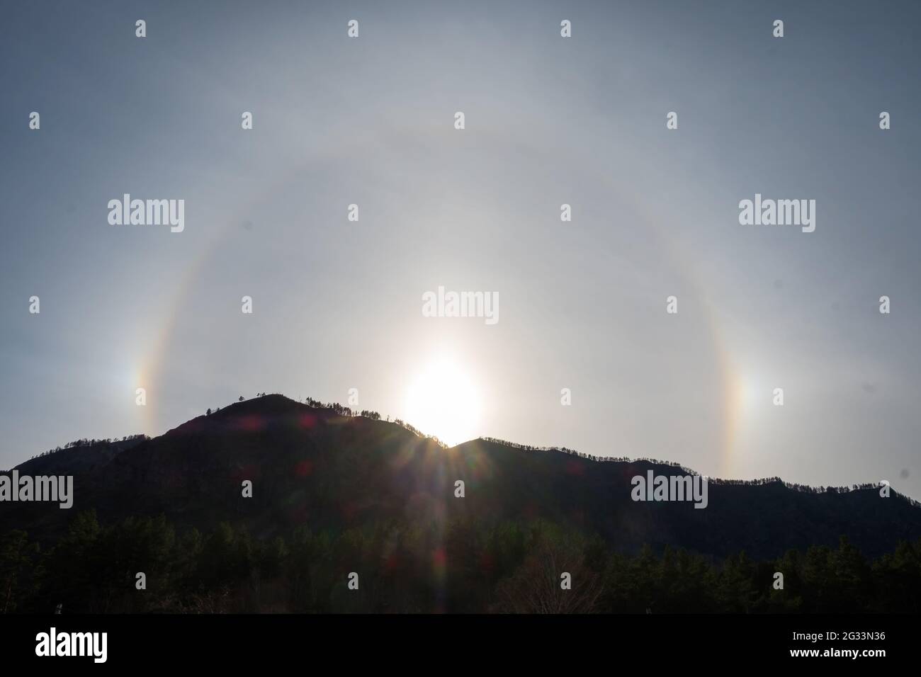 Halo phenomenon hi-res stock photography and images - Alamy