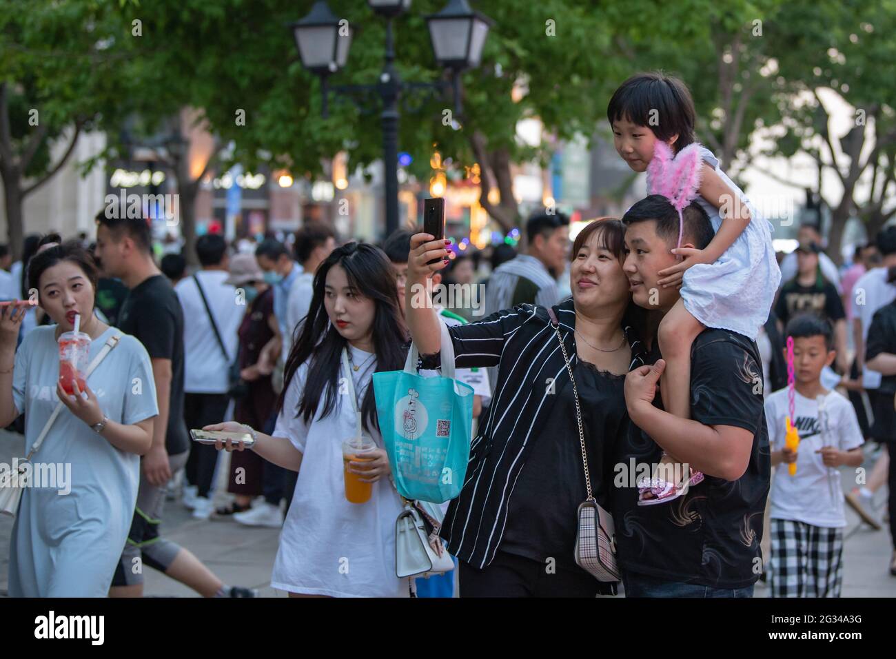 Dating chinese girl in Harbin