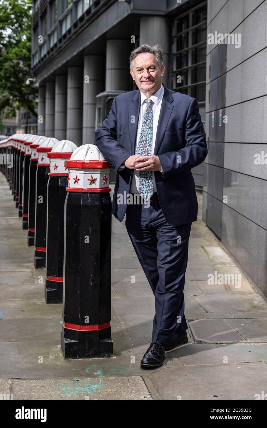 Simon McCoy, GB News presenter photographed behind Fleet Street, Central London, UK PHOTO:JEFF GILBERT 11th June 2021 Stock Photo