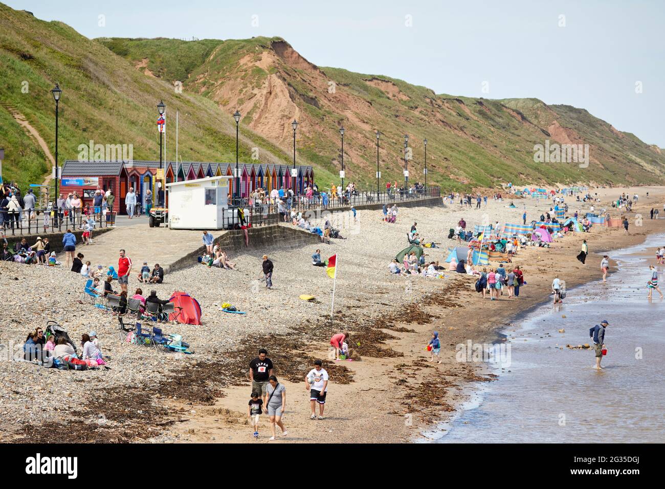Saltburn-by-the-Sea, seaside town in Redcar and Cleveland, North Yorkshire, England.  BEACH AND HUTS Stock Photo