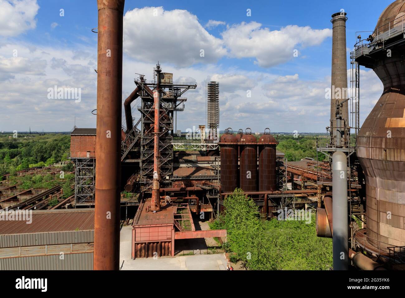 Industrial structures, Landschaftspark Duisburg-Nord, former ironworks and steel manufacturing, Duisburg, Ruhr, NRW, Germany Stock Photo