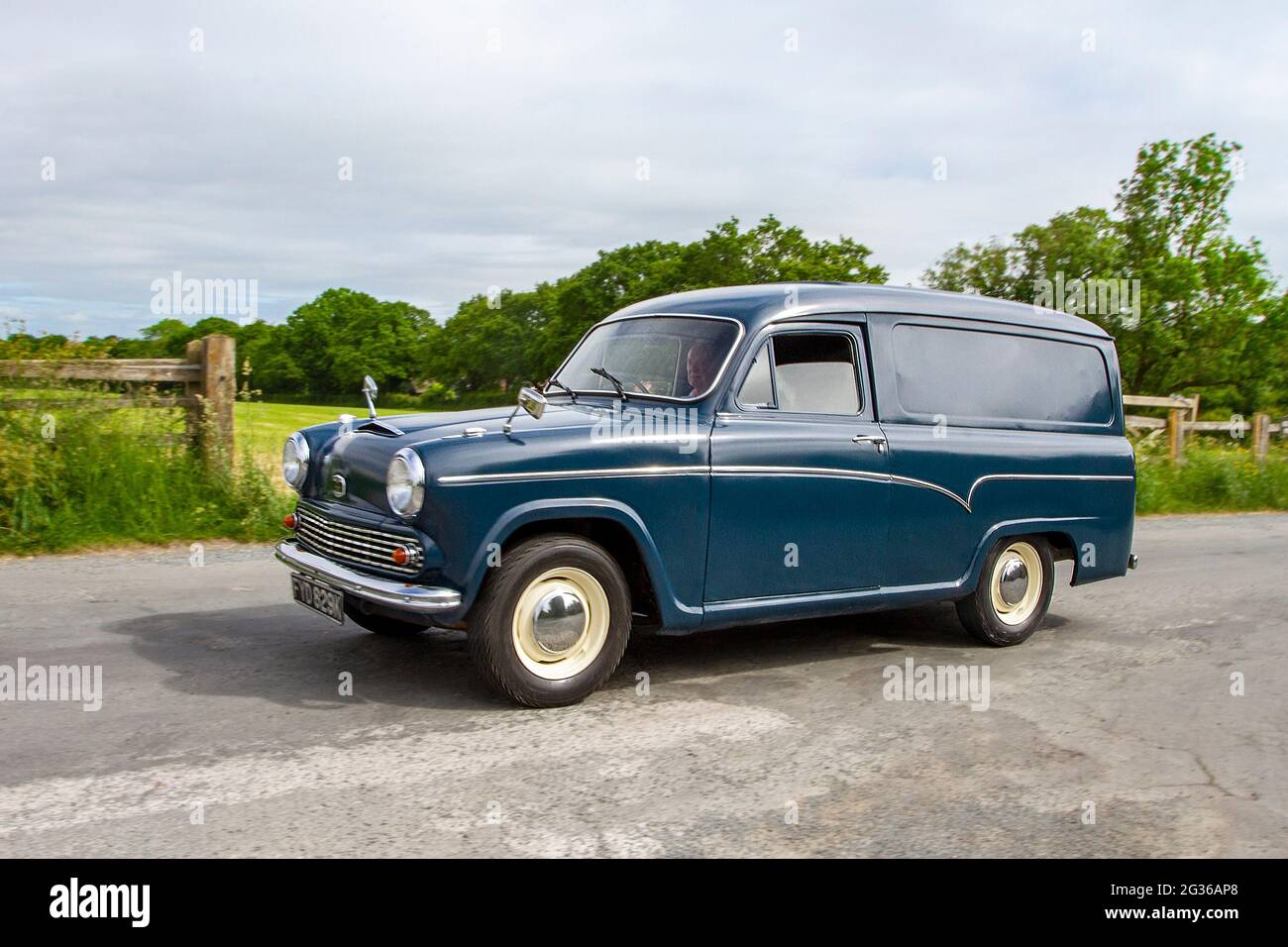 1971, 70s blue Austin Half Ton Van, 1622cc petrol, Half-ton commercial models, 'Austin ½ ton van and pick-up'. Stock Photo