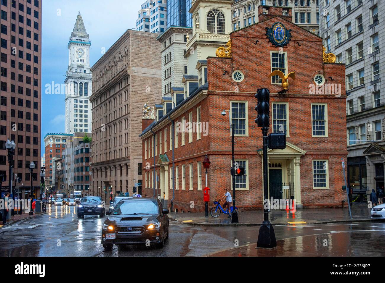 The Old State House, Boston. The historic site of the Declaration of Independence being read from the balcony in 1776. Downtown Crossing area of Bosto Stock Photo