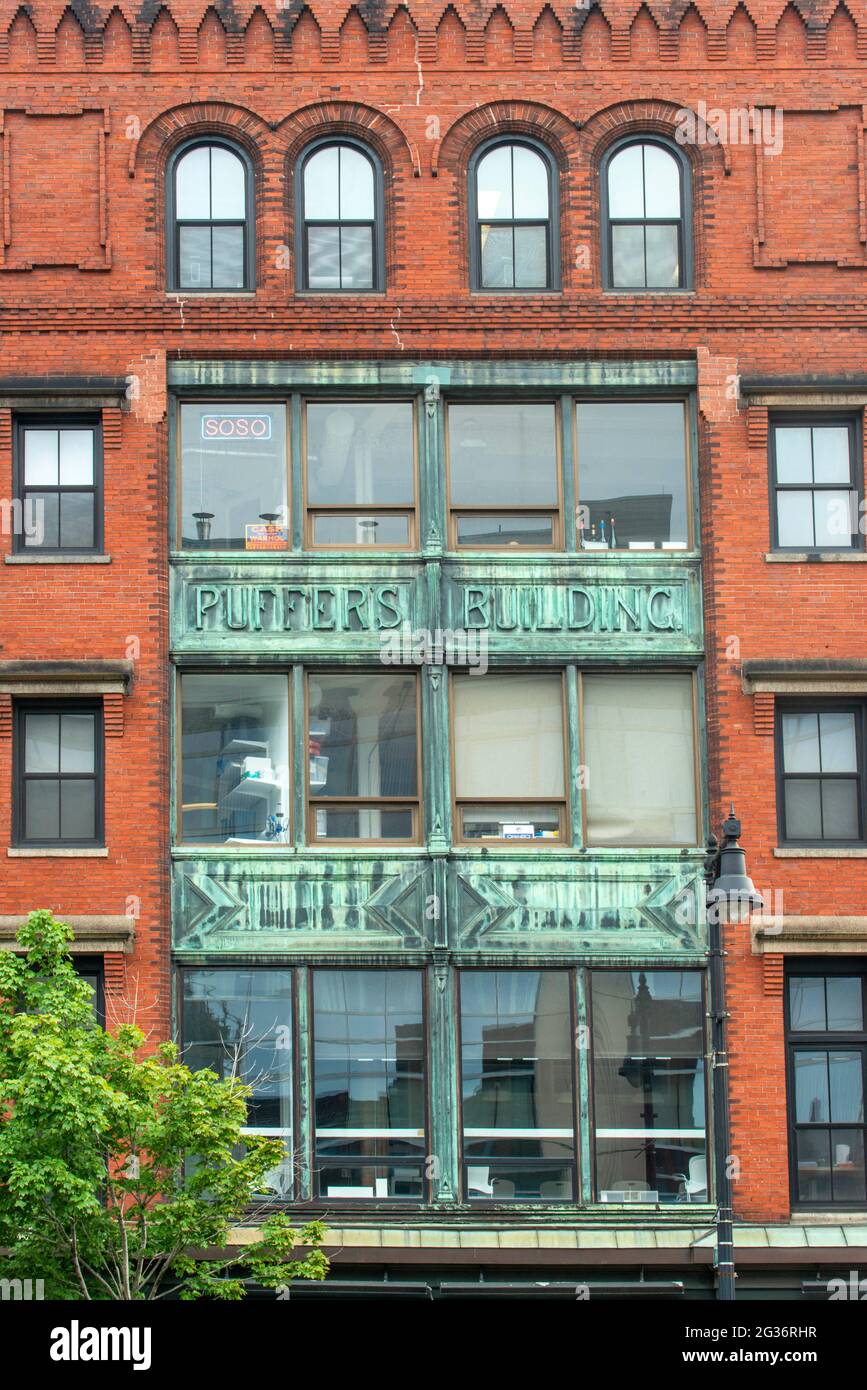 Puffers Building  in the historic old town, Boston, Massachusetts, USA  The Puffers Building was built between 1890 and 1898 as an investment property Stock Photo