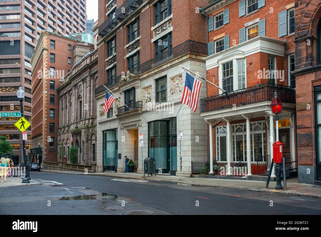 Boston athenaeum library in Beacon St and Bowdoin Street in dowtown