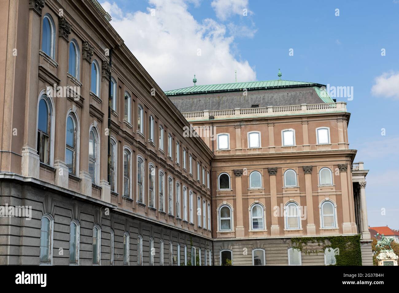 Photo of the Buda Castle in Budapest, Hungary Stock Photo - Alamy