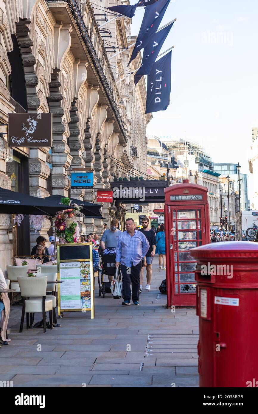 London Oxford Street Bond Street leicester Square Stock Photo Alamy