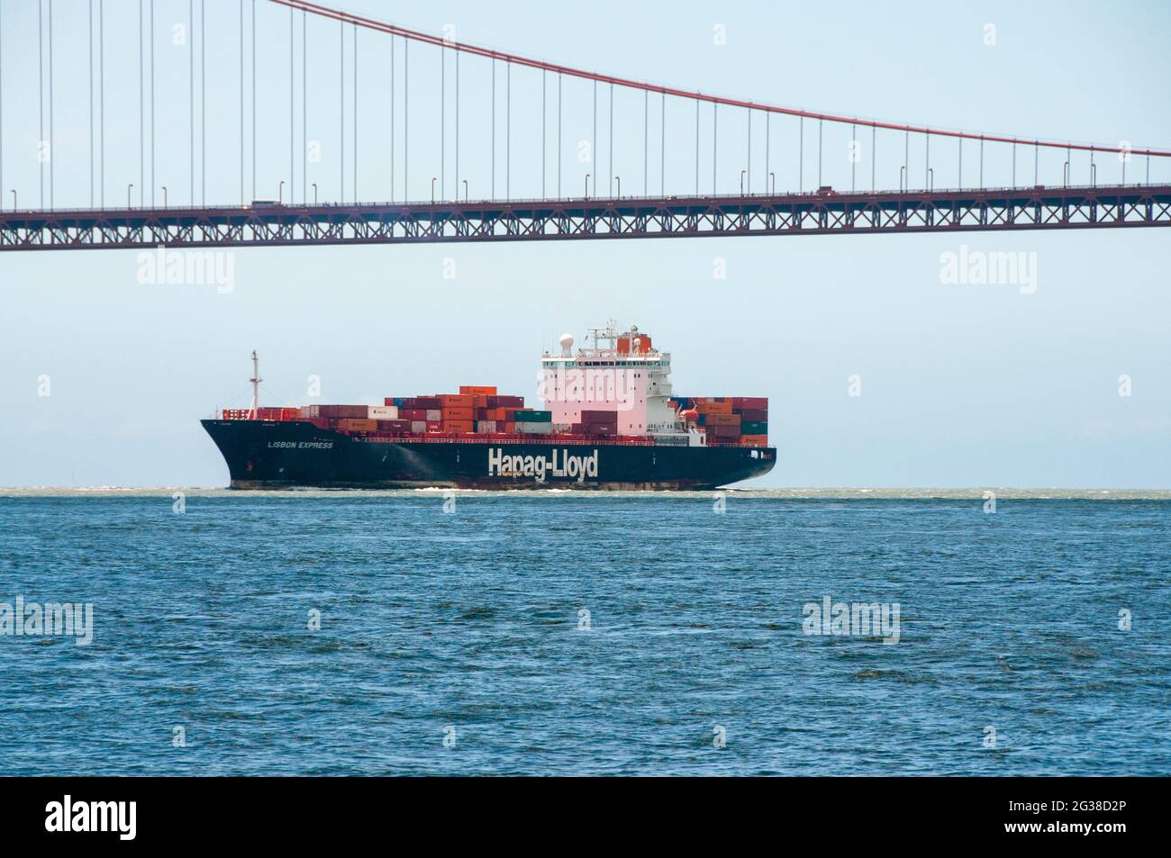 Container ship california hi-res stock photography and images - Alamy