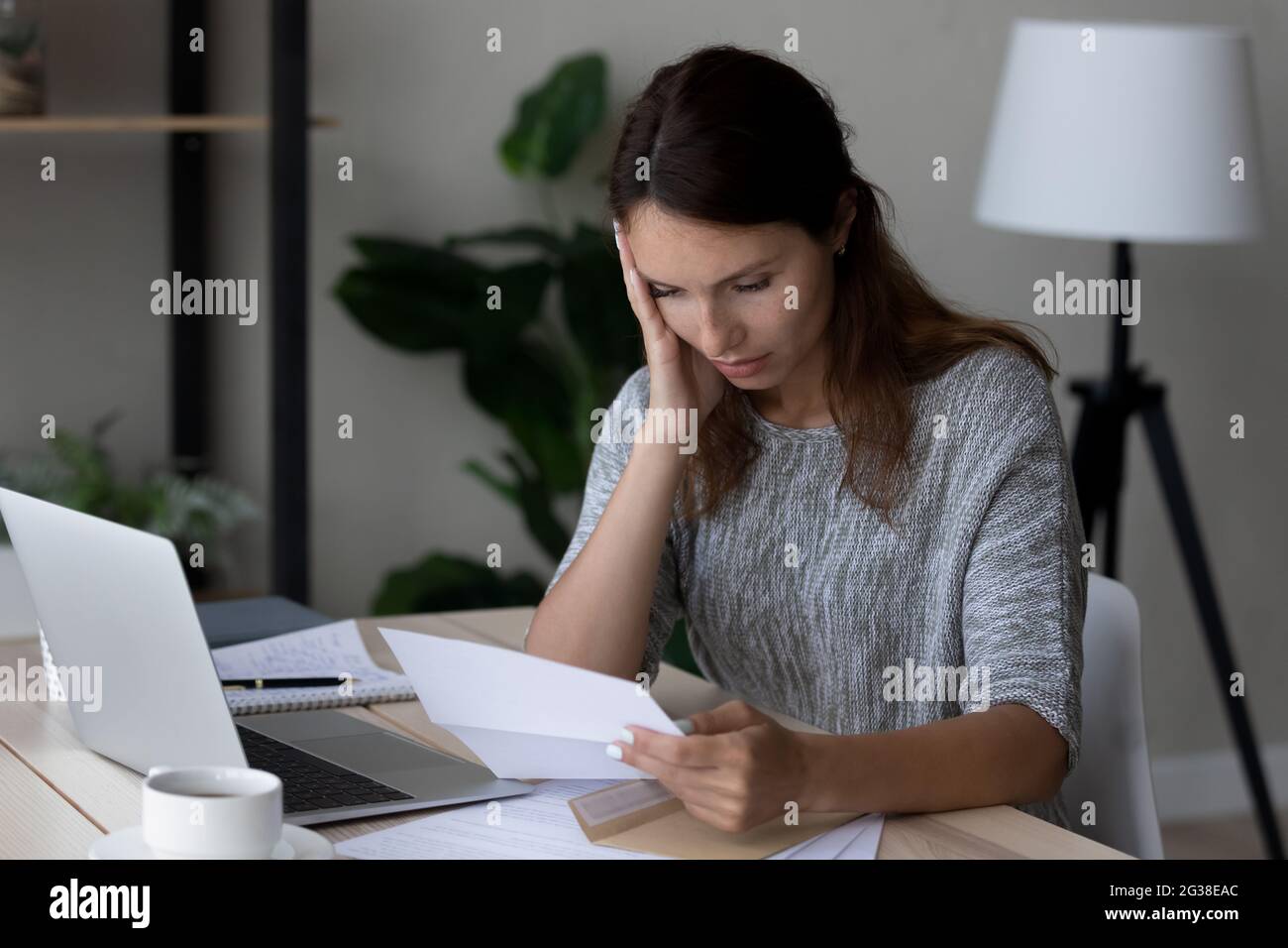 Shock Letter Hi-res Stock Photography And Images - Alamy