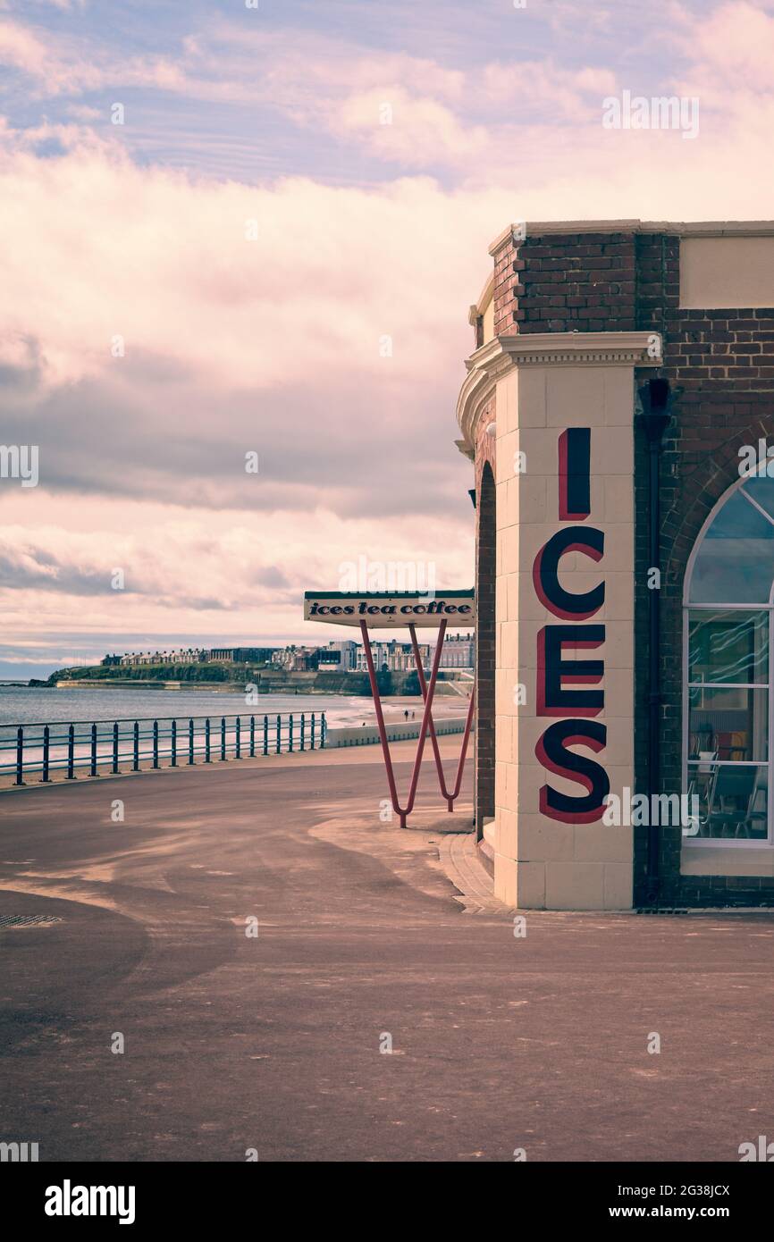 Built in 1930, the iconic Art Deco styled Rendezvous Cafe stands on the