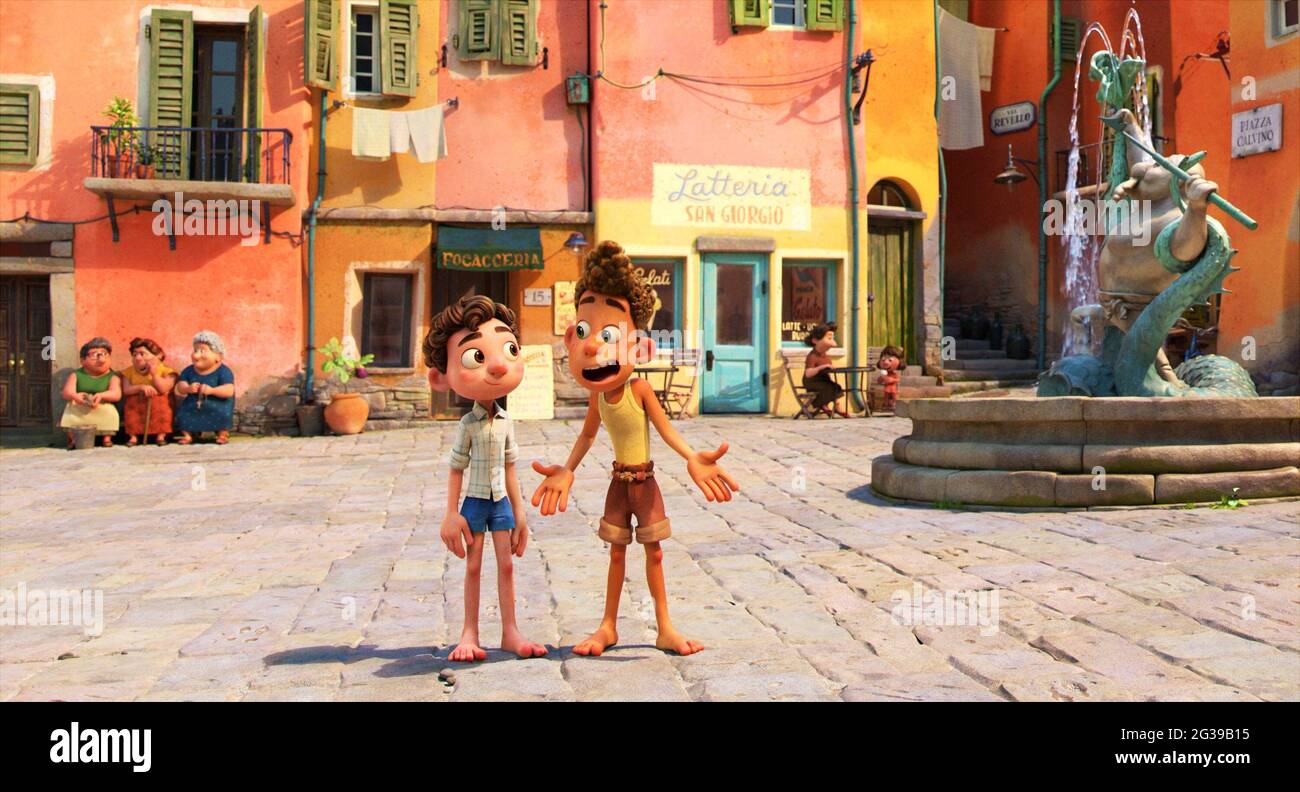 LUCA, from left: Giulia Marcovaldo (voice: Emma Berman), Luca Paguro  (voice: Jacob Tremblay), Alberto Scorfano (voice: Jack Dylan Grazer), 2021.  © Disney + / Courtesy Everett Collection Stock Photo - Alamy