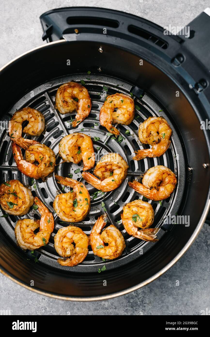 Golden shrimp cooked in an air fryer Stock Photo Alamy